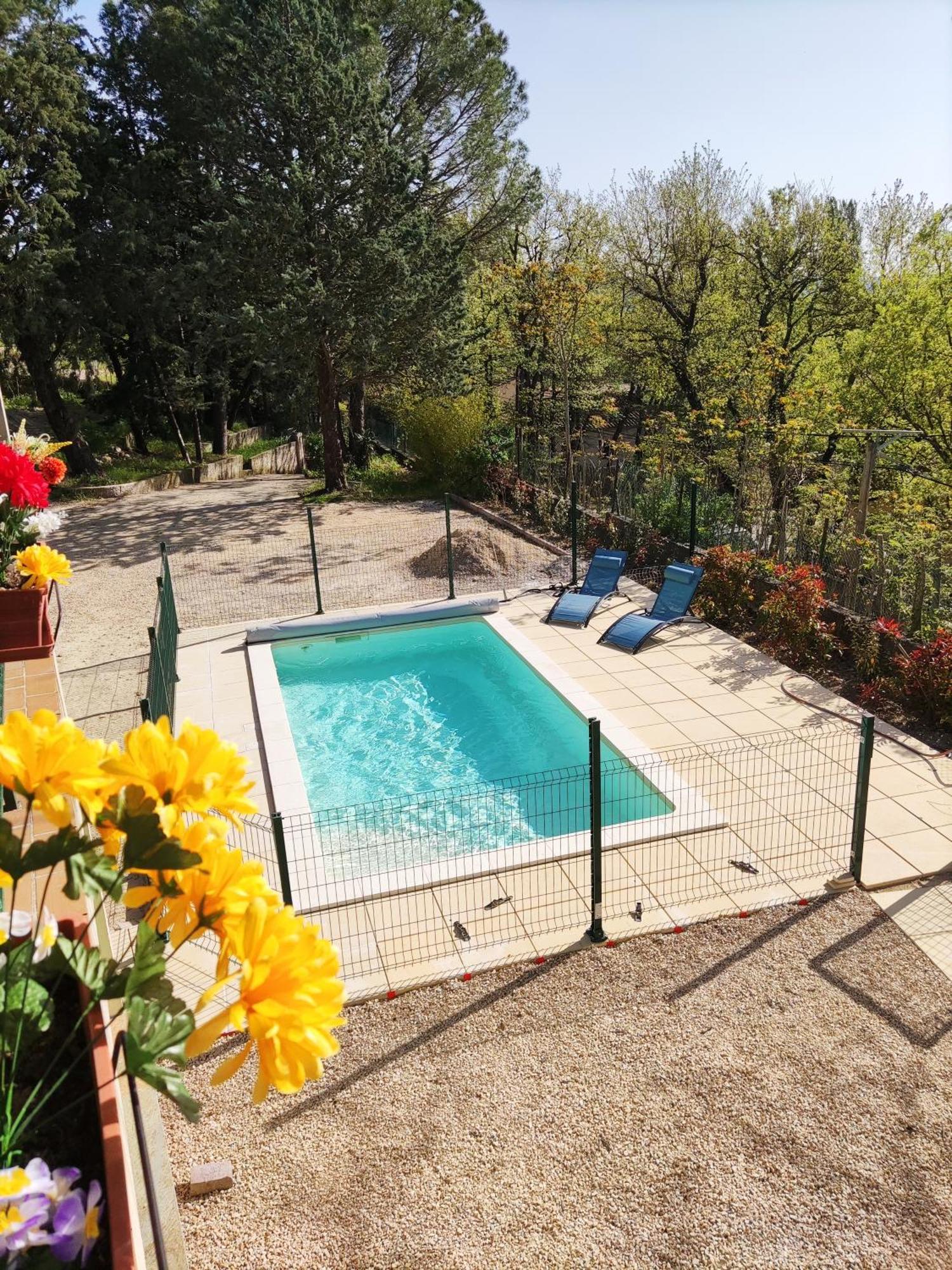 Maison Confortable A Ansouis Dans Le Luberon Экстерьер фото