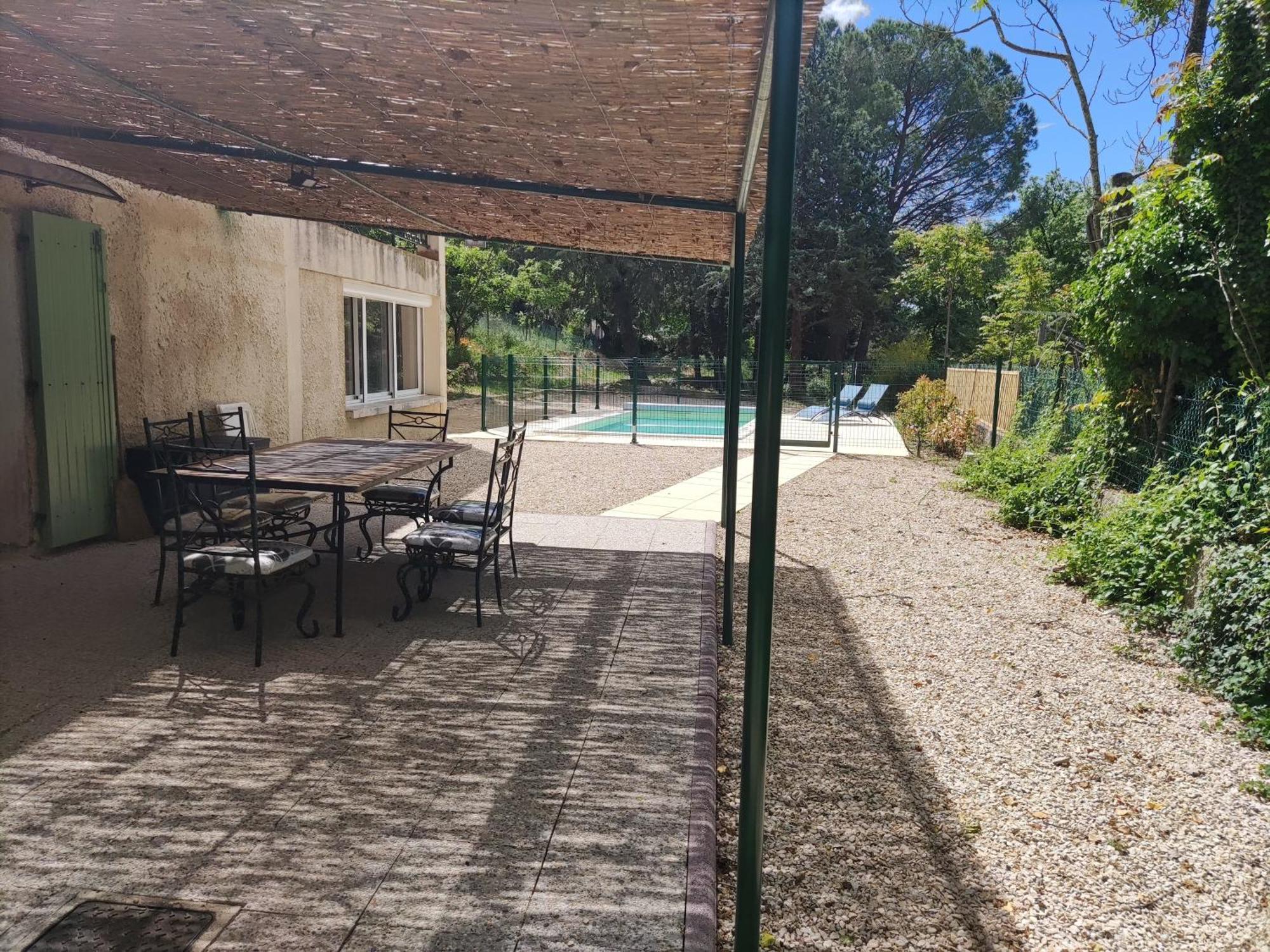 Maison Confortable A Ansouis Dans Le Luberon Экстерьер фото